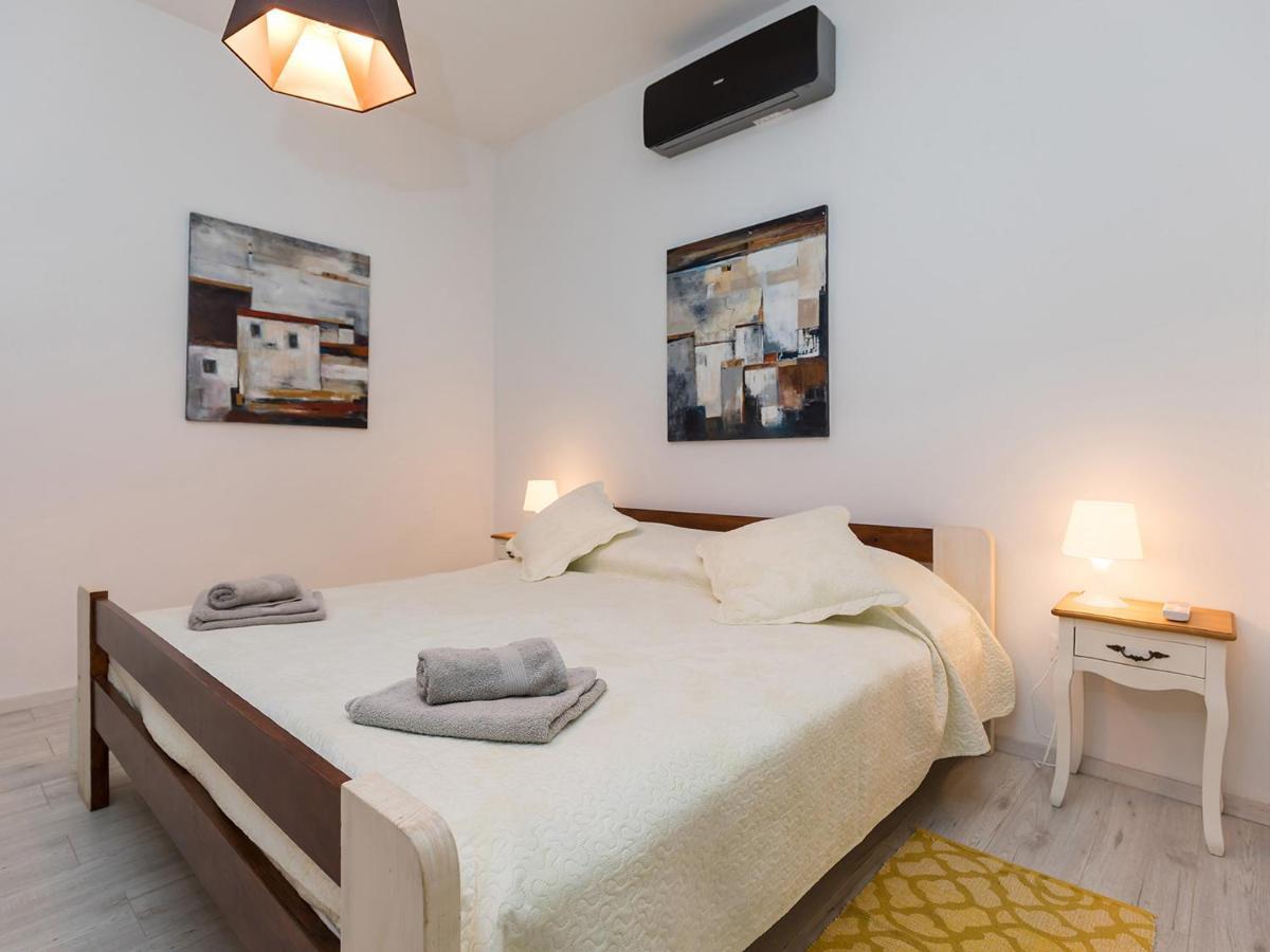 Design Apartment Novigrad Istria Exteriör bild